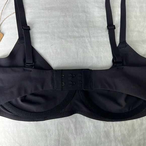 -NWT SKIMS Fits Everybody Unlined Underwire Bra - Onyx - Picture 3 of 5
